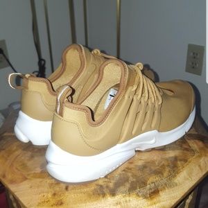 ~sold~Nike air presto women shoe
